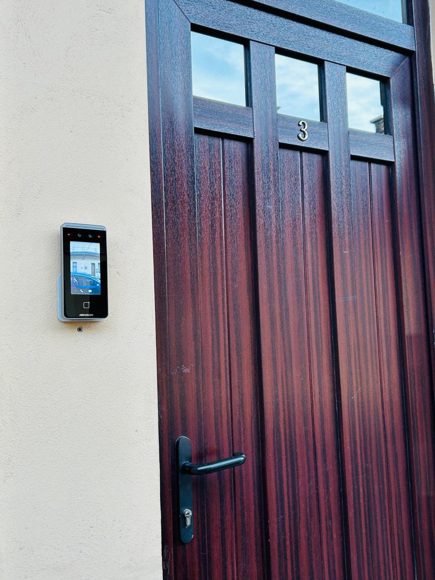 Altidude Ultra Central - Private Parking Cluj-Napoca Exterior photo